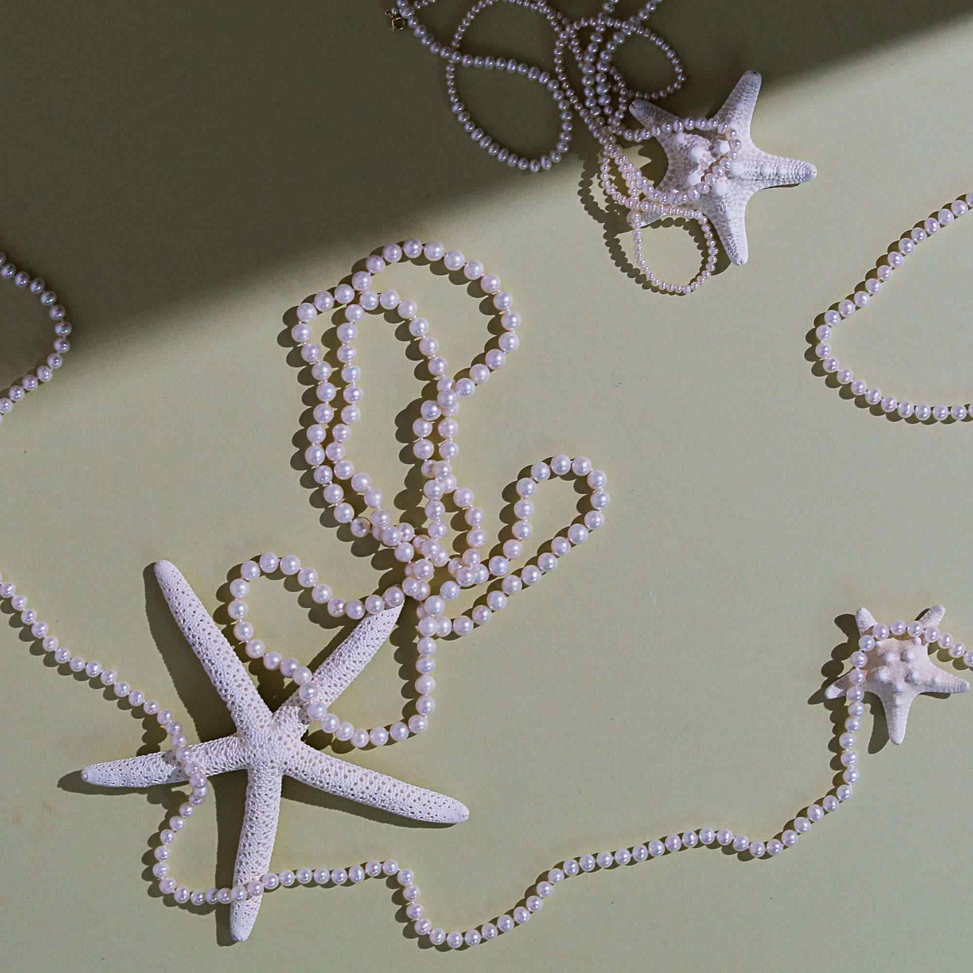 ロングネックレス