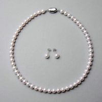 雑誌掲載◇《隣と差がつく》 あこや真珠 パールネックレス＆ピアス 2点セット 7.0-7.5mm  BBB～C  真珠ピアス イヤリング [n2][人気 ロングセラー]（真珠ネックレス パール アコヤ本真珠）（冠婚葬祭 フォーマル 入学式 卒業式 成人式）