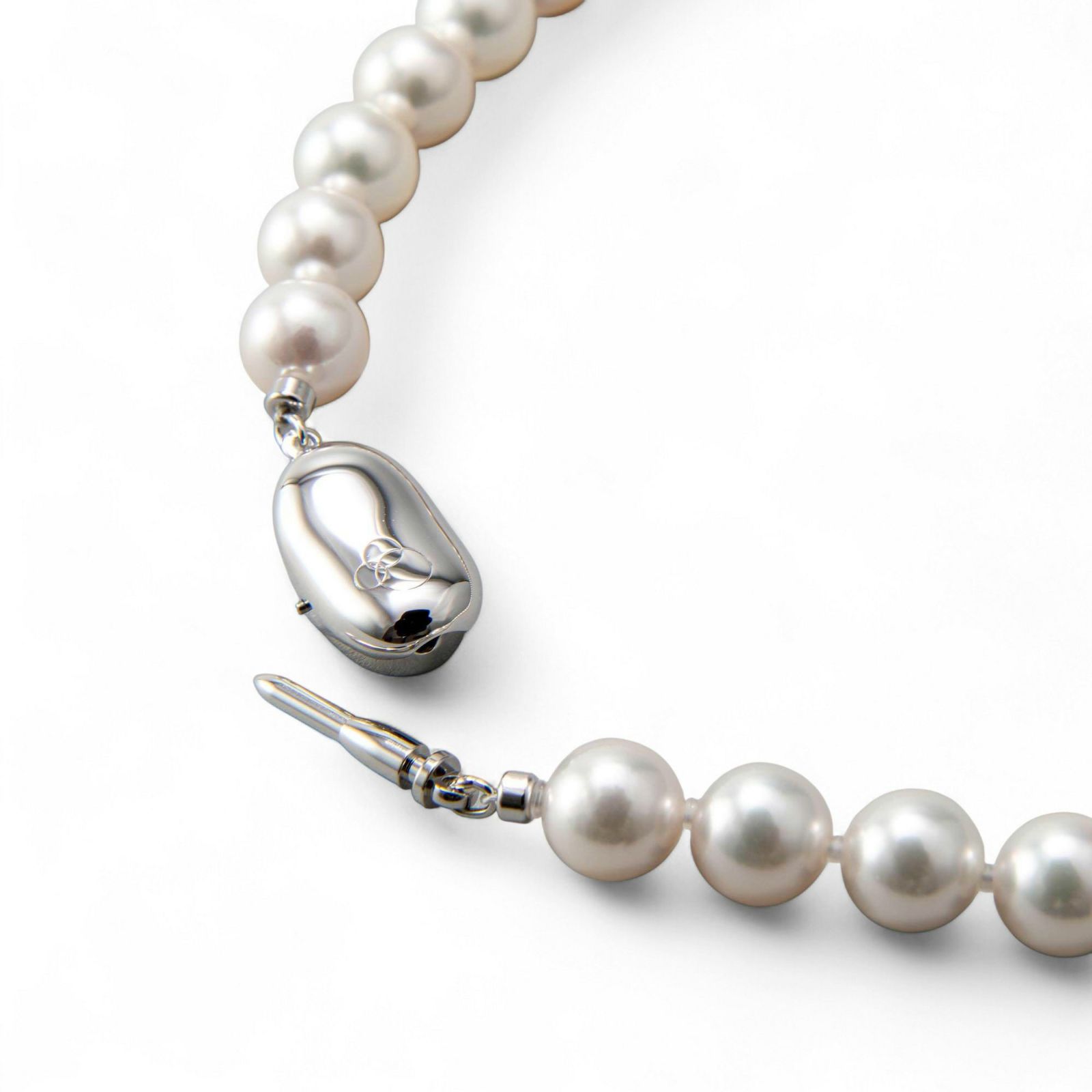 雑誌掲載◇《隣と差がつく》 あこや真珠 パールネックレス＆ピアス 2点セット 7.0-7.5mm  BBB～C  真珠ピアス イヤリング [n2][人気 ロングセラー]（真珠ネックレス パール アコヤ本真珠）（冠婚葬祭 フォーマル 入学式 卒業式 成人式）