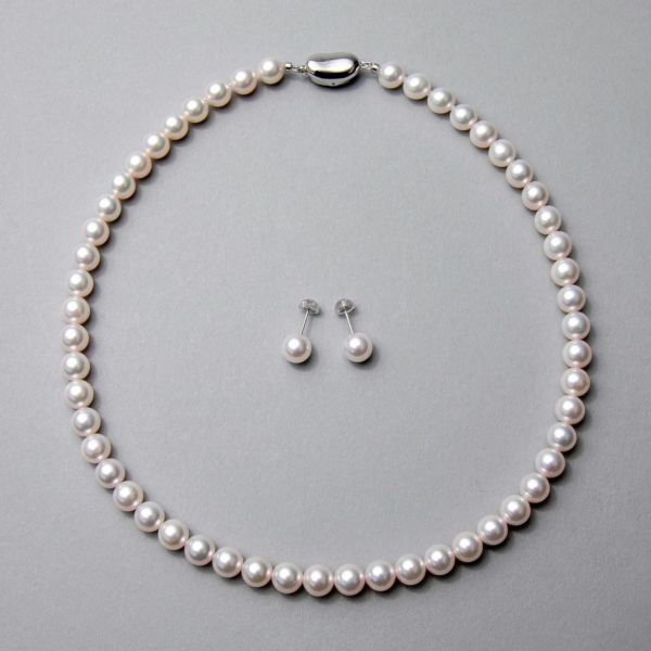 《隣と差がつく》 あこや真珠 パールネックレス＆ピアス 2点セット 7.5-8.0mm BBB～C  真珠ピアス イヤリング [n2][人気 ロングセラー]（真珠ネックレス パール アコヤ本真珠）（冠婚葬祭 フォーマル 入学式 卒業式 成人式）