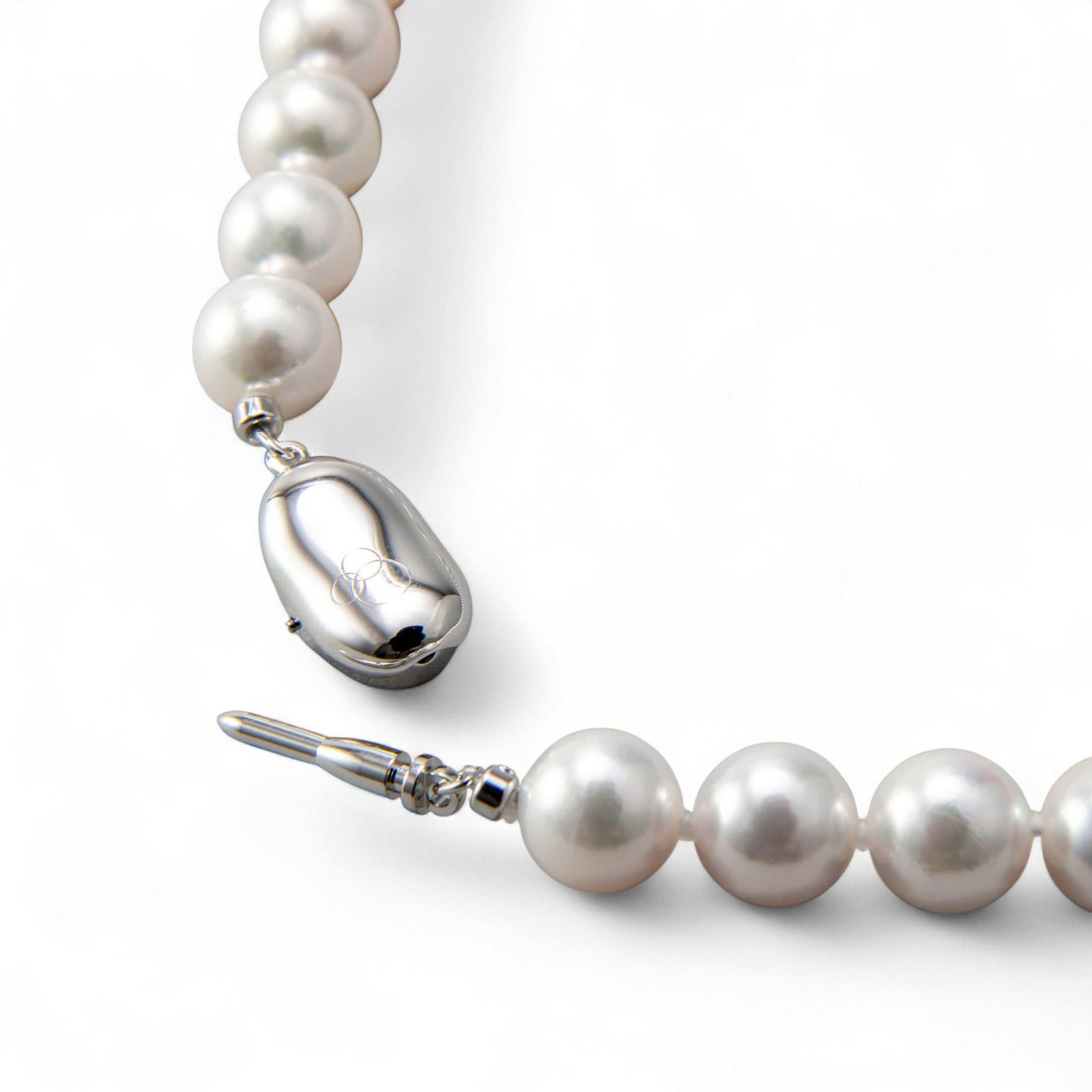 《隣と差がつく》 あこや真珠 パールネックレス＆ピアス 2点セット 8.0-8.5mm A～BBB～C  真珠ピアス イヤリング [n2][人気 ロングセラー]（真珠ネックレス パール アコヤ本真珠）（冠婚葬祭 フォーマル 入学式 卒業式 成人式）