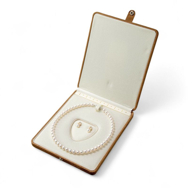 パールキーパー　ベージュ2点用（ネックレス・ピアスイヤリング）