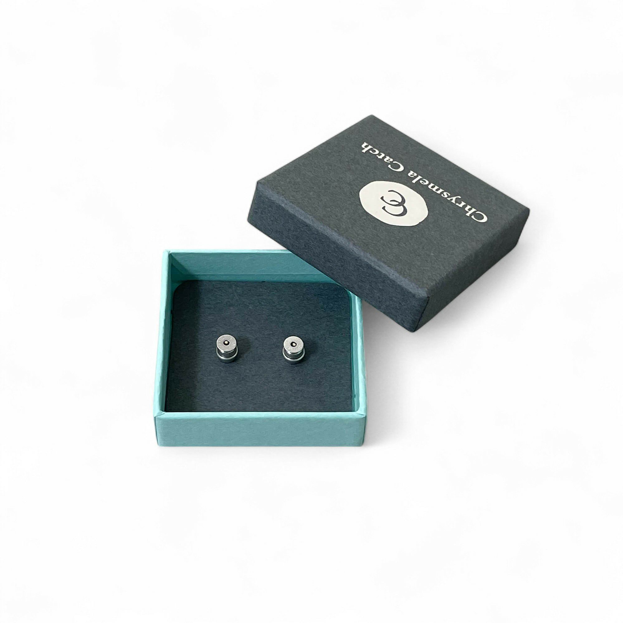 【ネコポス送料無料】クリスメラキャッチ（ペア売り/両耳分）全3色 落ちにくいピアスキャッチ！特許取得　安心医療用素材 [n3]（ピアスキャッチ クリスメラ）（真珠 パールピアス）