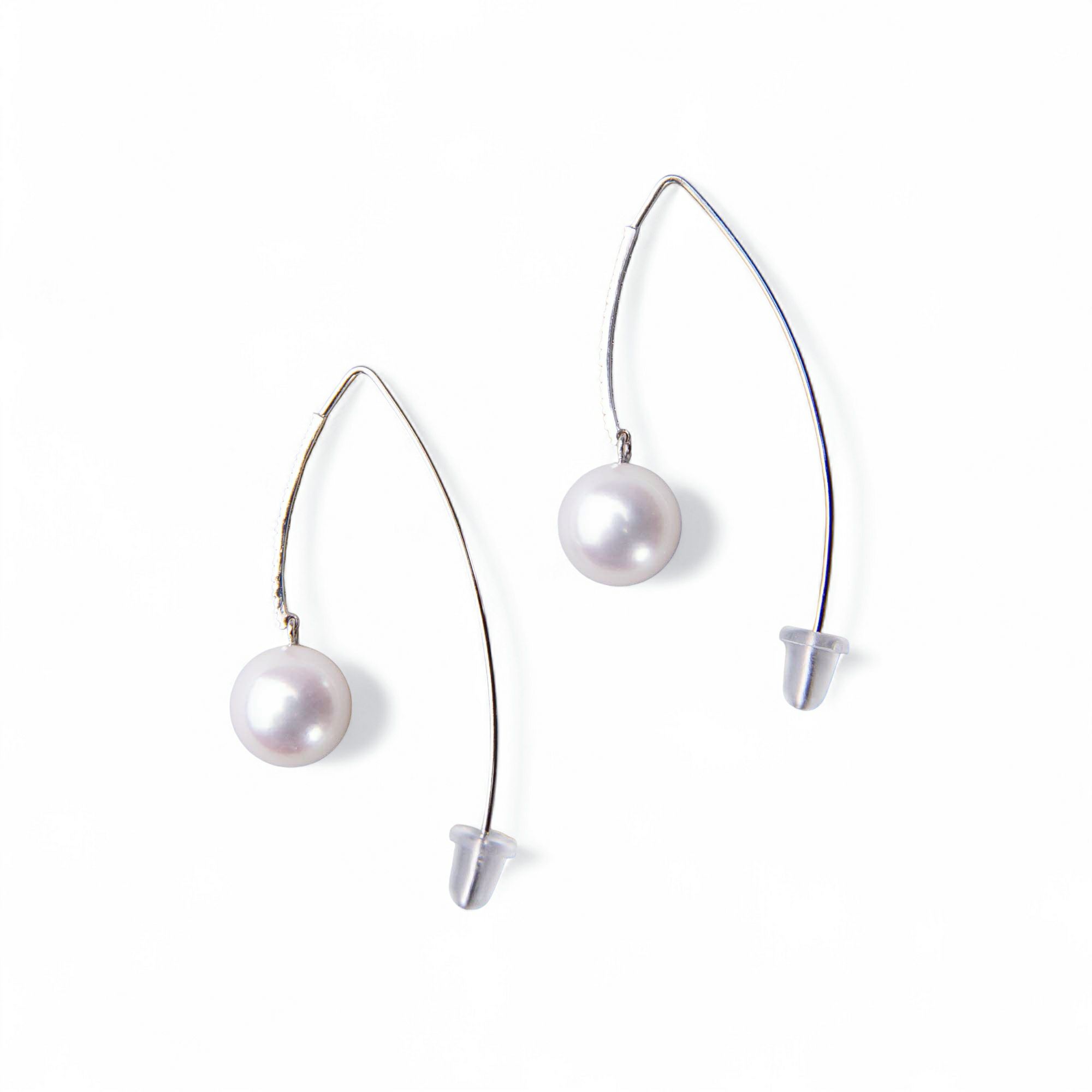 オーロラ花珠真珠 ピアス8.5-9.0mm K18WG -Premium- | 花珠真珠ピアス  