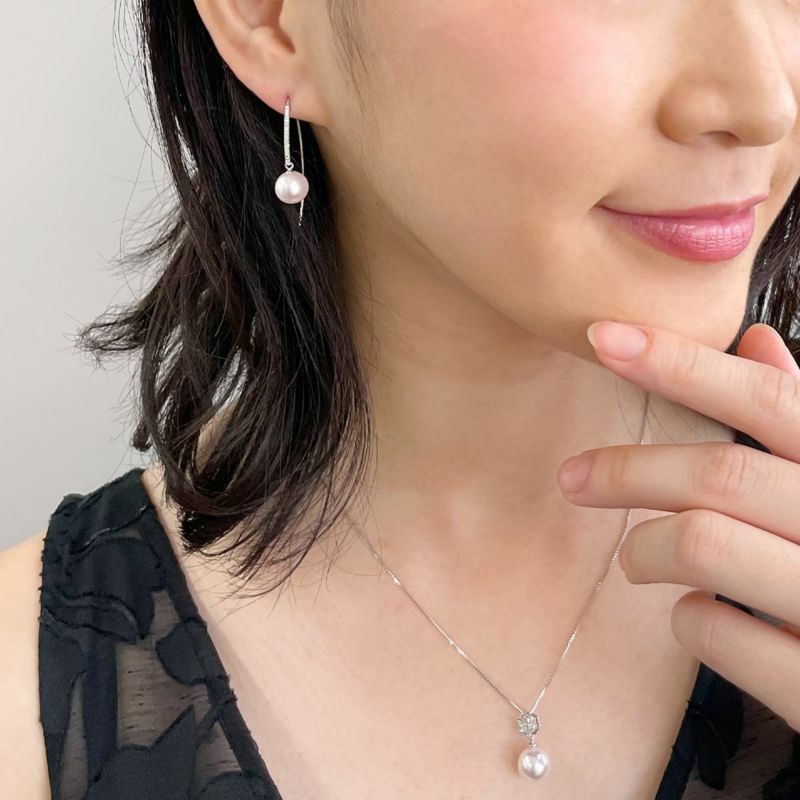 オーロラ花珠真珠 ピアス8.5-9.0mm K18WG -Premium- | 花珠真珠ピアス