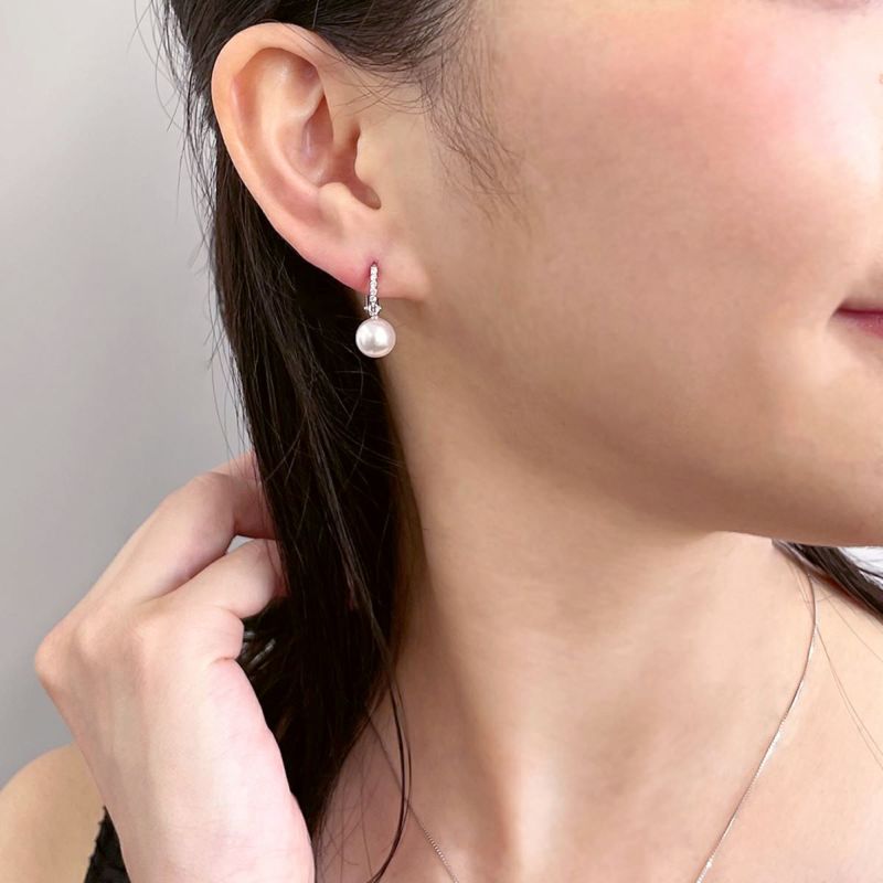 K18YG フラワーチャーム パール付き イヤリング pearl ピヤス K18YG フラワーチャーム パール付き イヤリング pearl ピヤス