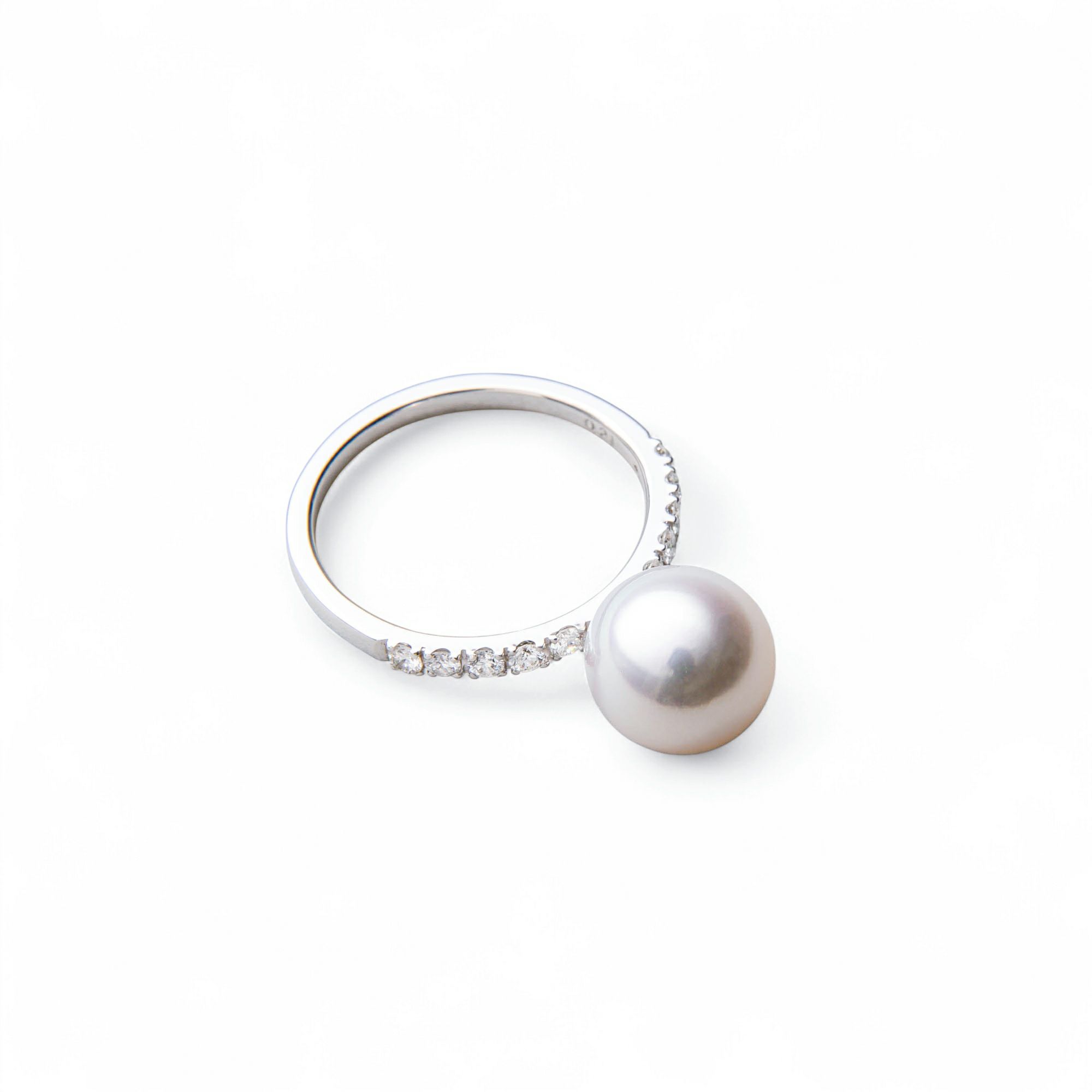 オーロラ花珠真珠 鑑別書付 10石ダイヤ パールリング（指輪）ホワイト系 9.0-9.5mm AAA 0.21ct Pt900 プラチナ [n4][高品質 プレミアム]（真珠 リング アコヤ真珠）（冠婚葬祭 フォーマル 結婚式）