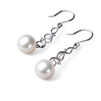 オーロラ花珠真珠 ピアス8.5-9.0mm K18WG -Premium- | 花珠真珠