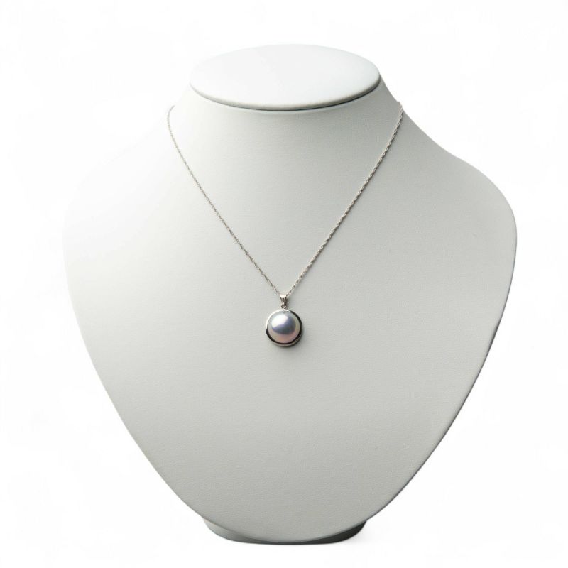 マベ真珠 ネックレスパールペンダント（チェーン付） オーロラブルー系 13mmUP A～BAA  K18WG ホワイトゴールド（本真珠）[n3]