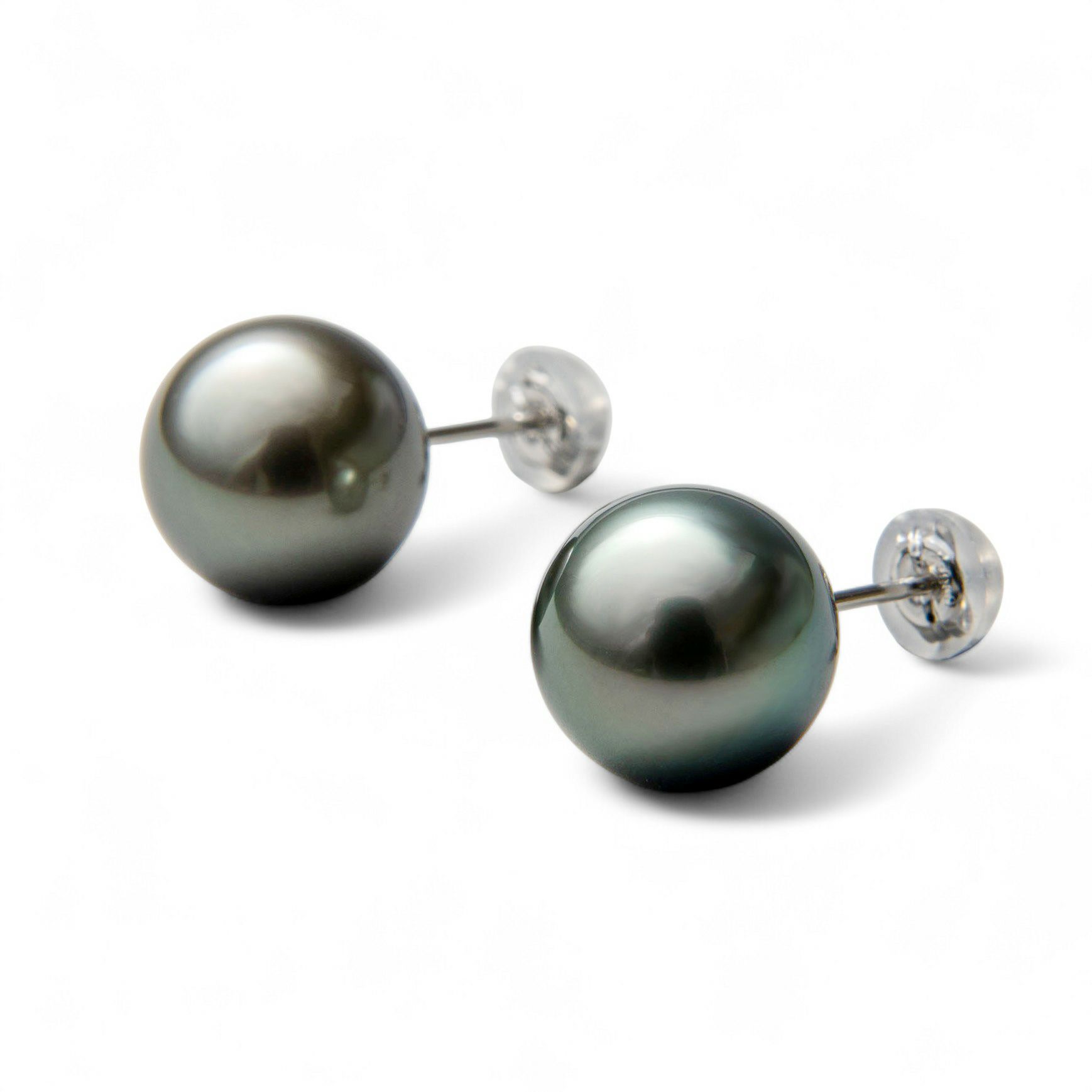 Tahitian+ タヒチ黒蝶真珠 ピアス　11mmUP PT900