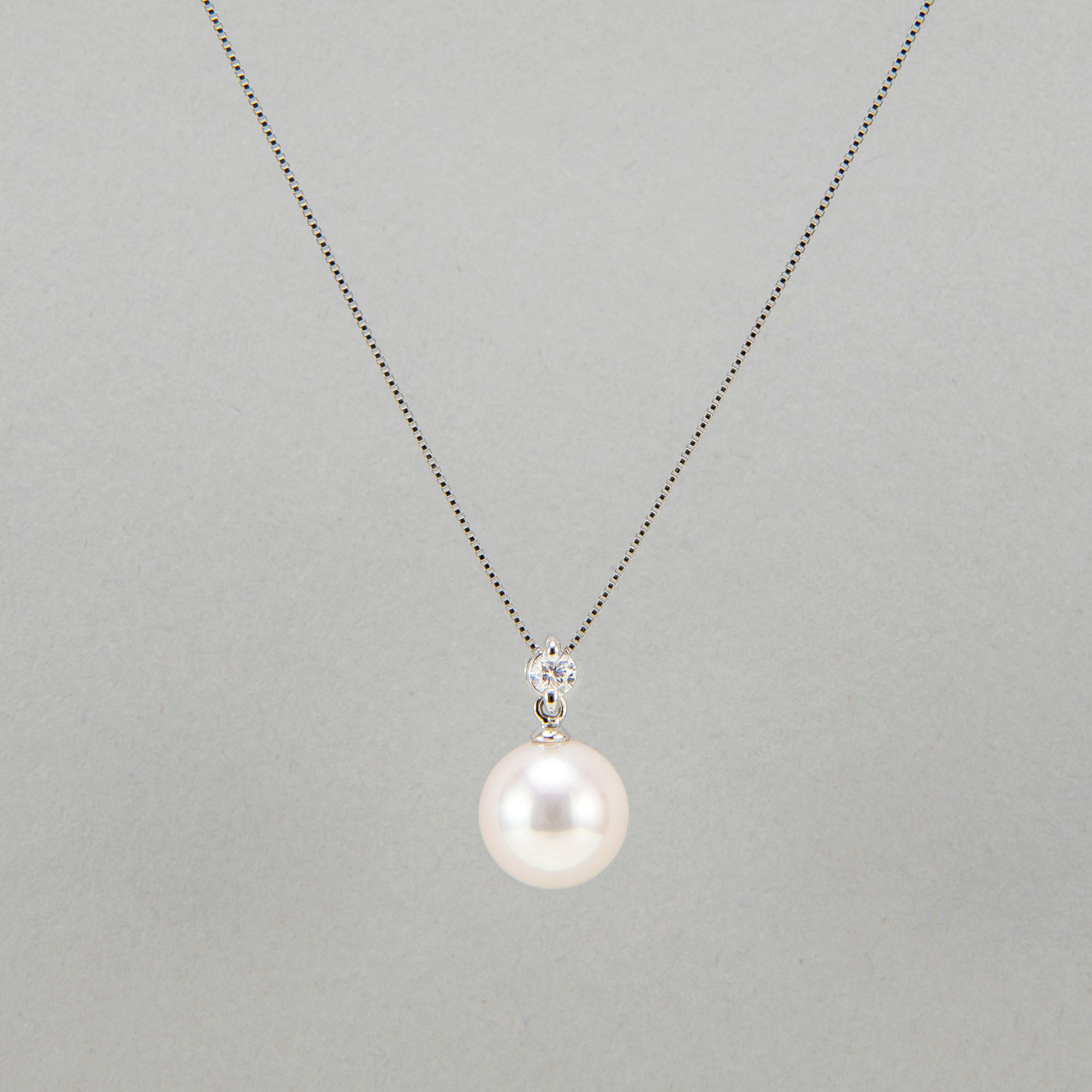 オーロラ花珠真珠 ペンダント8.5-9.0mm PT900/850 -Premium- | 花珠  