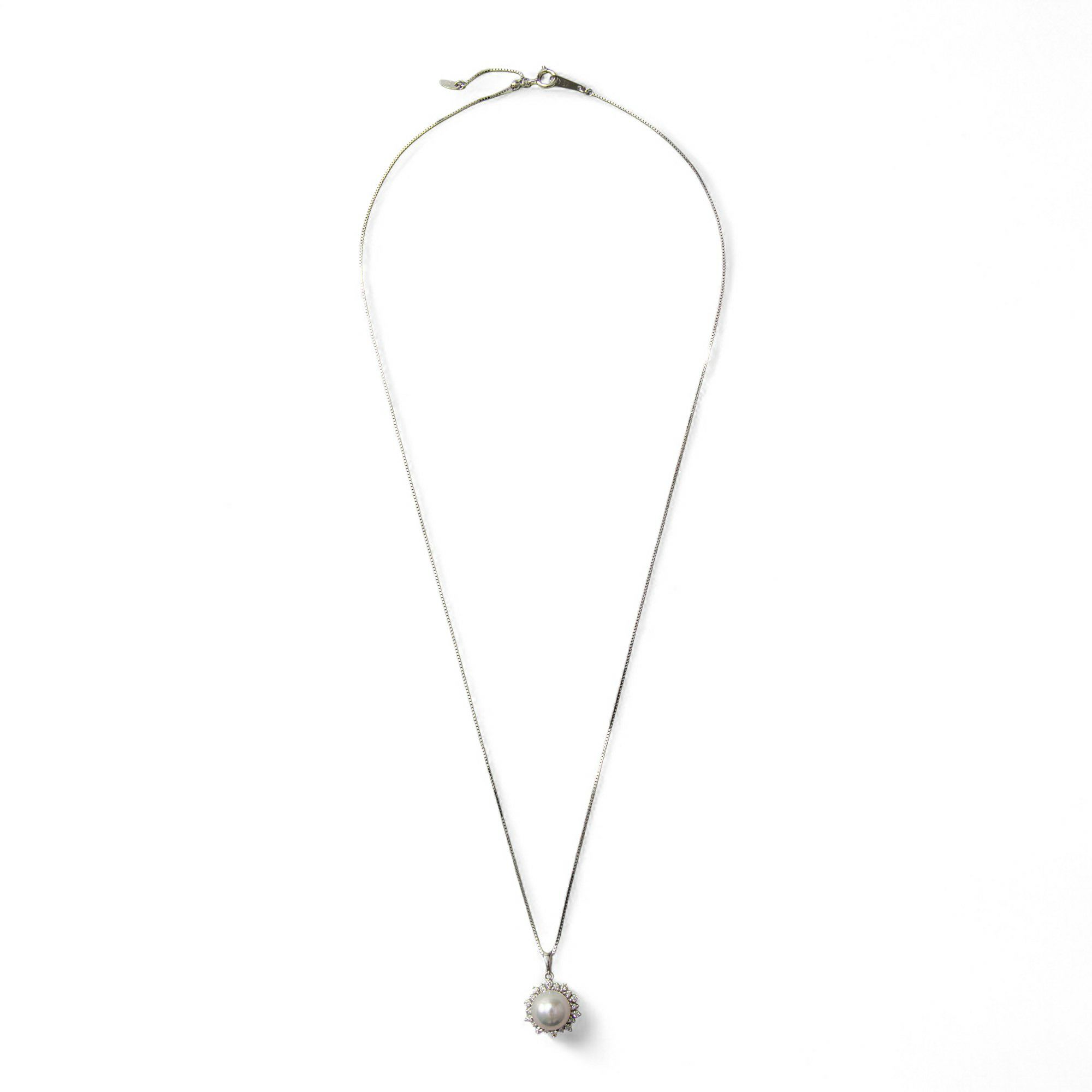 オーロラ花珠真珠 鑑別書付 ダイヤで囲んだ パールペンダント（45cmスライドチェーン付）  7.5-8.0mm AAA K18WG ホワイトゴールド 0.15ct [n3][高品質 プレミアム]