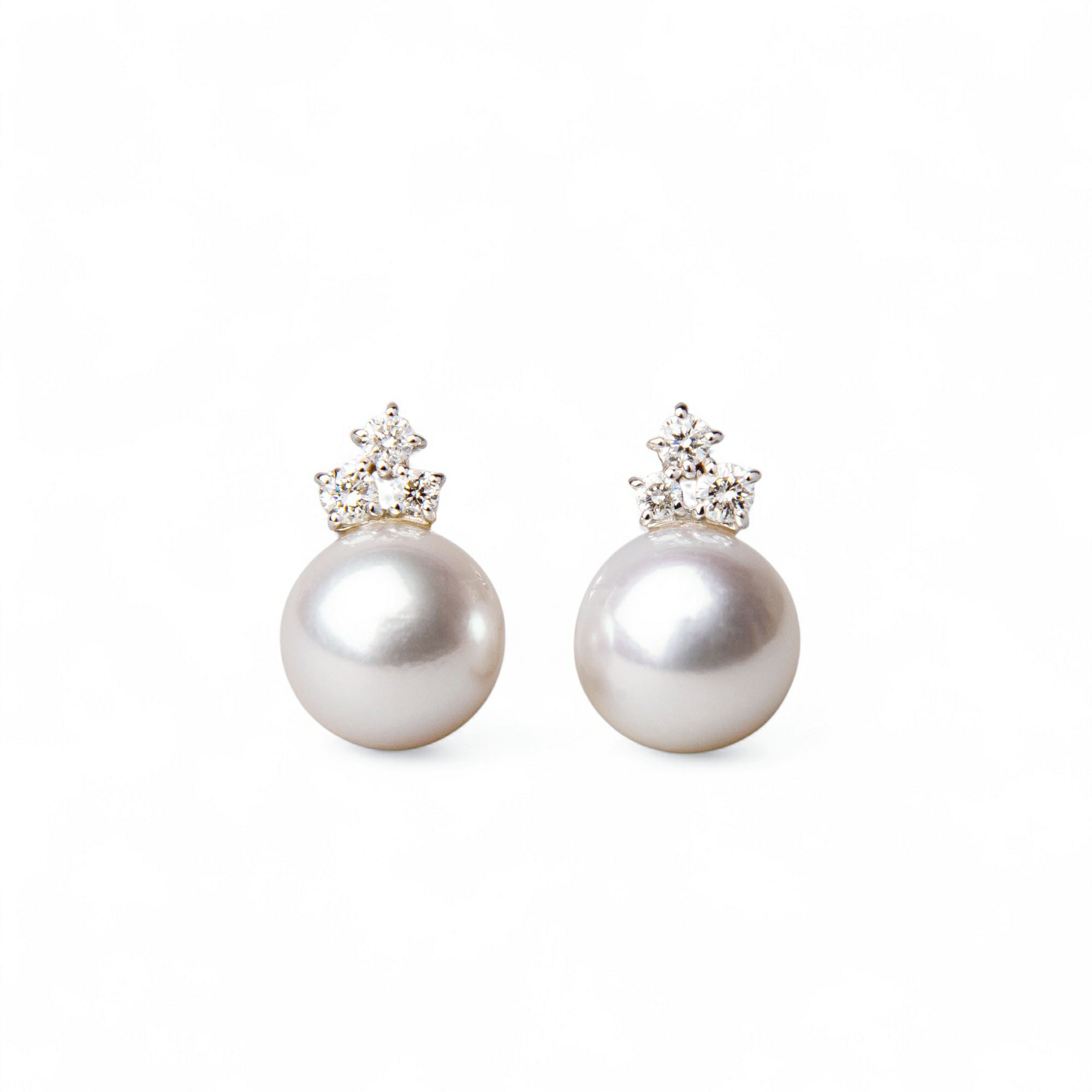 オーロラ花珠真珠 ピアス8.0-8.5mm K18WG -Premium-