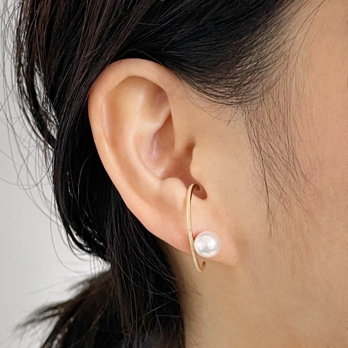 あこや真珠 カフ風ピアス 7.5-8.0mm K10YG（片耳販売）