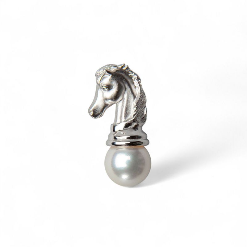 あこや真珠　9.0-9.5mm ホースチーフ　ブローチ