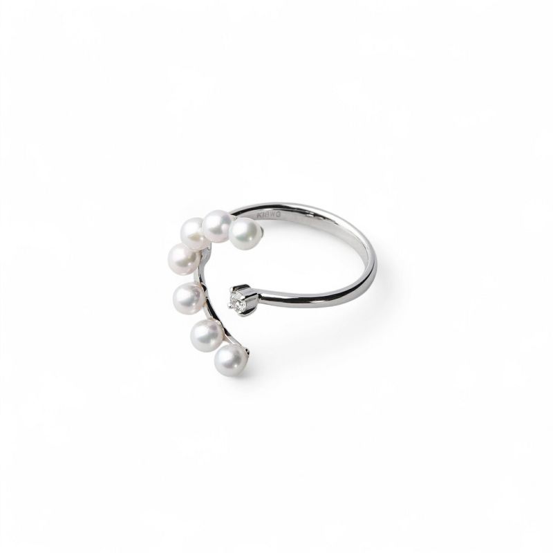 -Petit Claire- Half moon あこや真珠  ダイヤ パールリング 3.0-3.5mm  K18WG 0.05ct