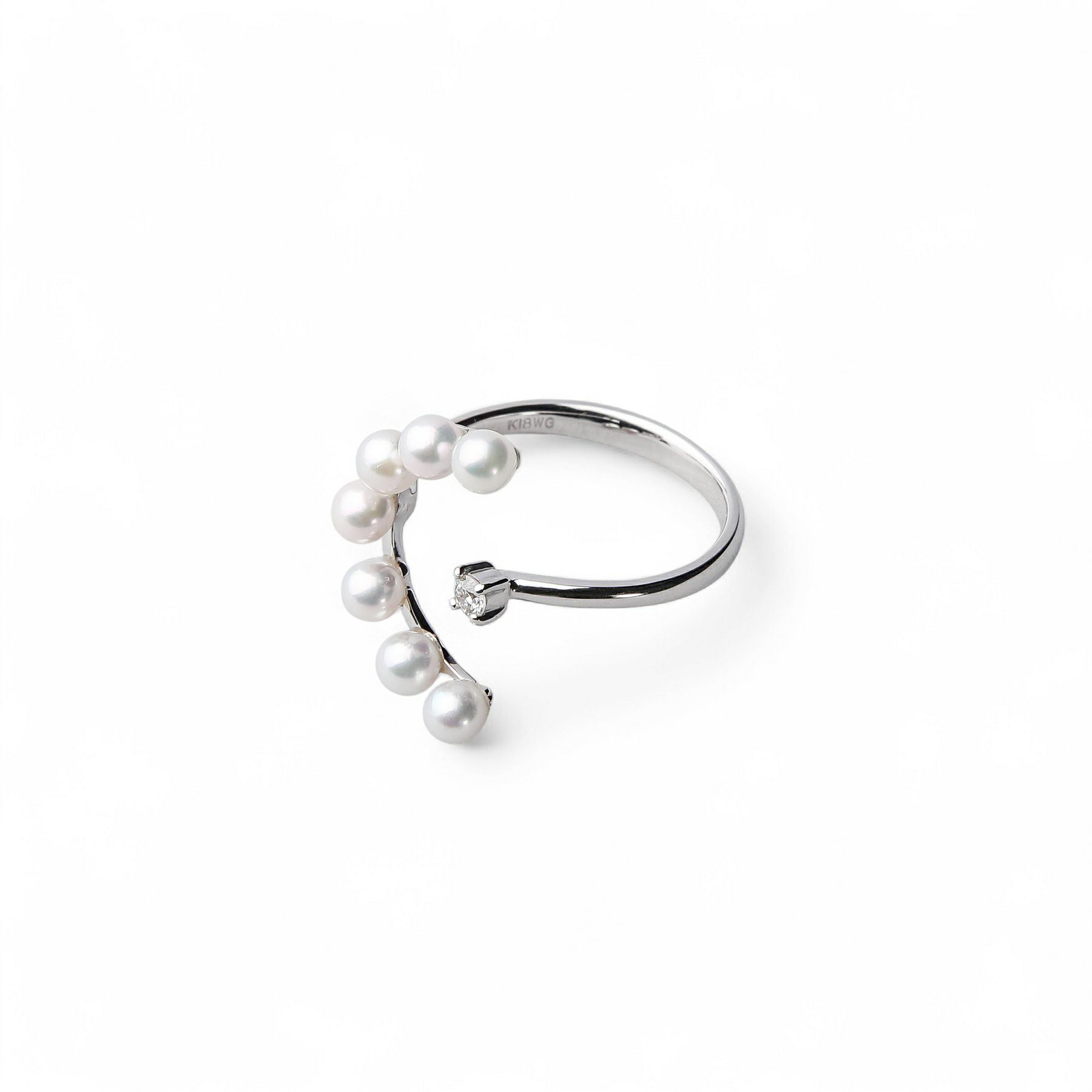 -Petit Claire- Half moon あこや真珠  ダイヤ パールリング 3.0-3.5mm  K18WG 0.05ct