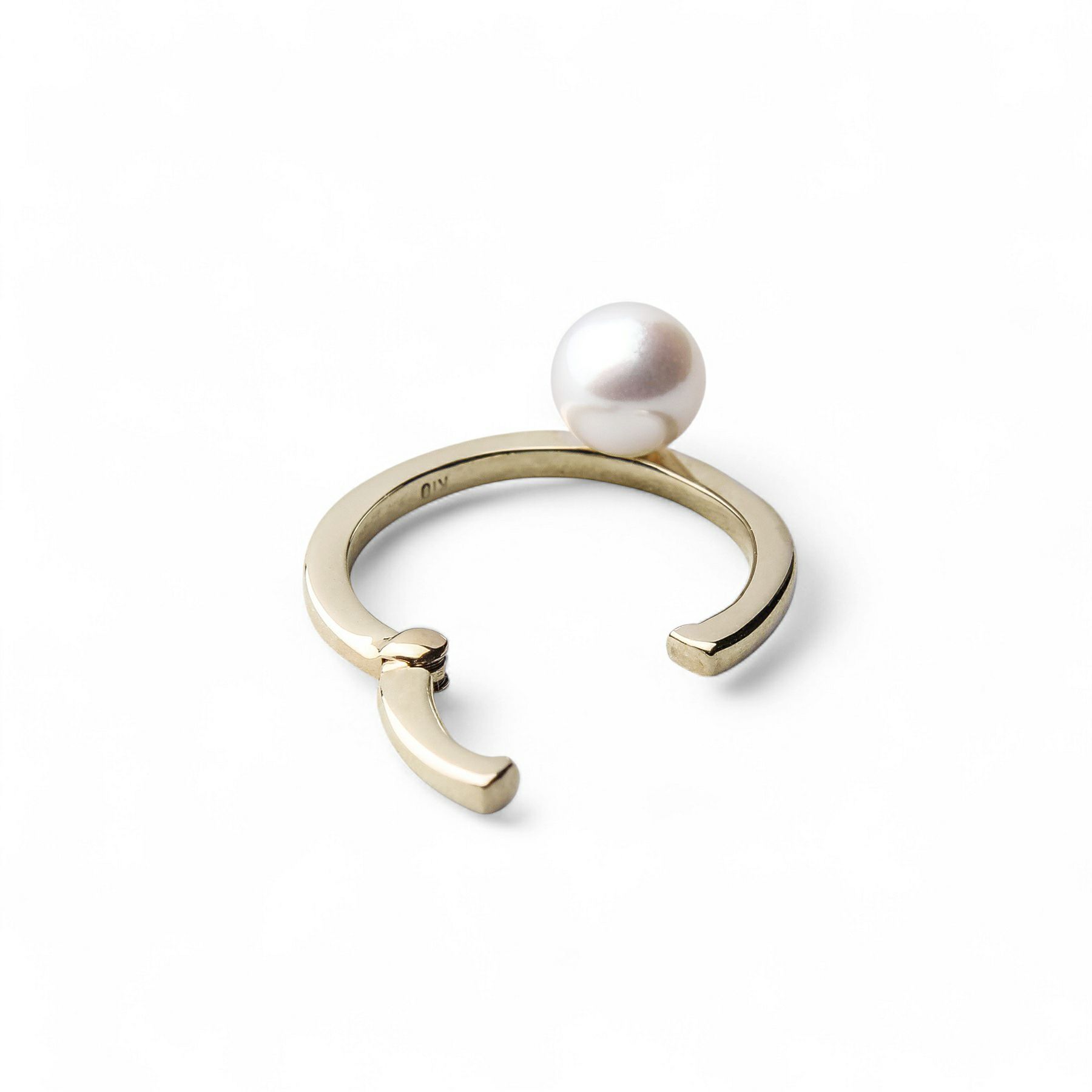 あこや真珠5.5mm イヤカフ/リングイヤリング K10YG