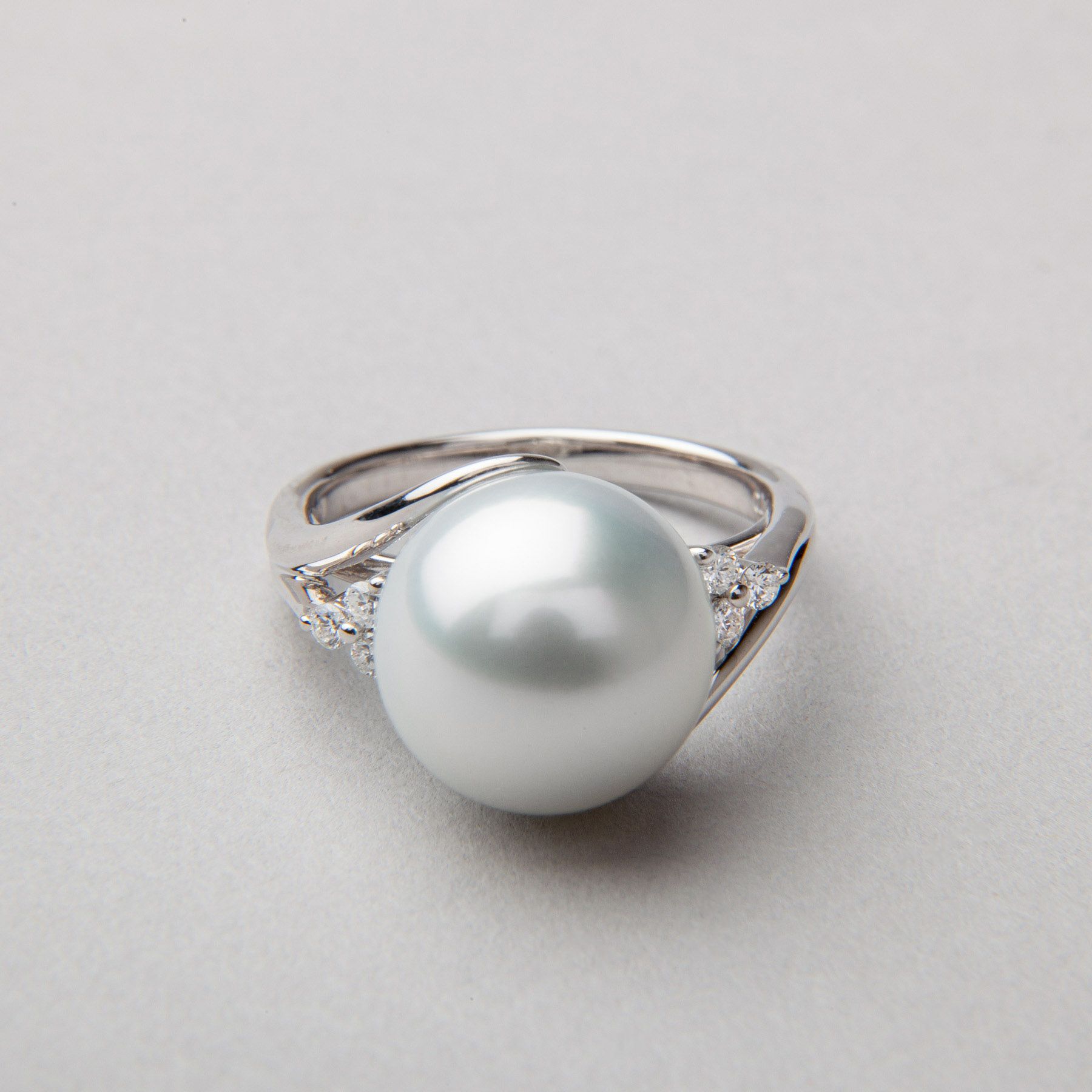 南洋白蝶真珠 リング12.0mm PT900 -Aurora Venus- | 南洋真珠リング 