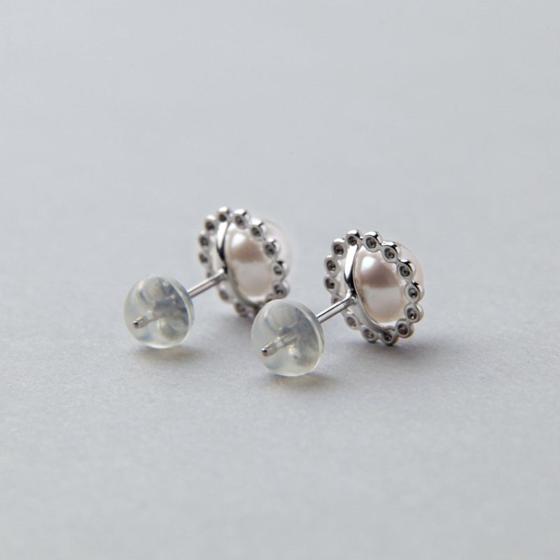 Carina あこや取巻きピアス　5.5mm PT