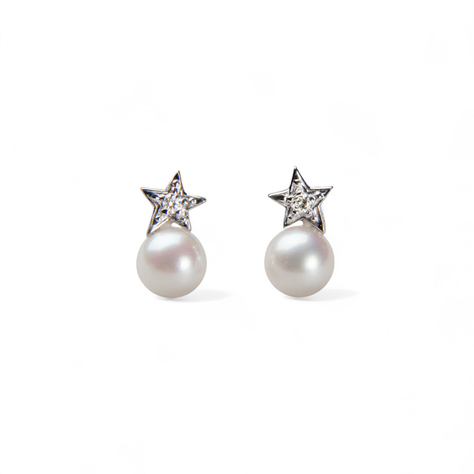 Petit Claire あこやスターピアス　4.5mm WG