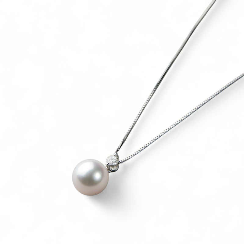 WEB限定】《母の日父の日・敬老の日に》あこや真珠 ダイヤペンダント