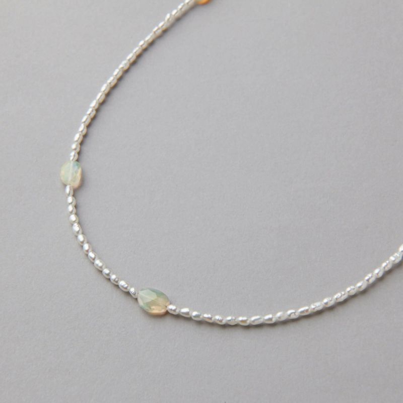 淡水真珠×オパール5石 ネックレス 2.0-2.5mm ケシ | 淡水真珠ネックレス