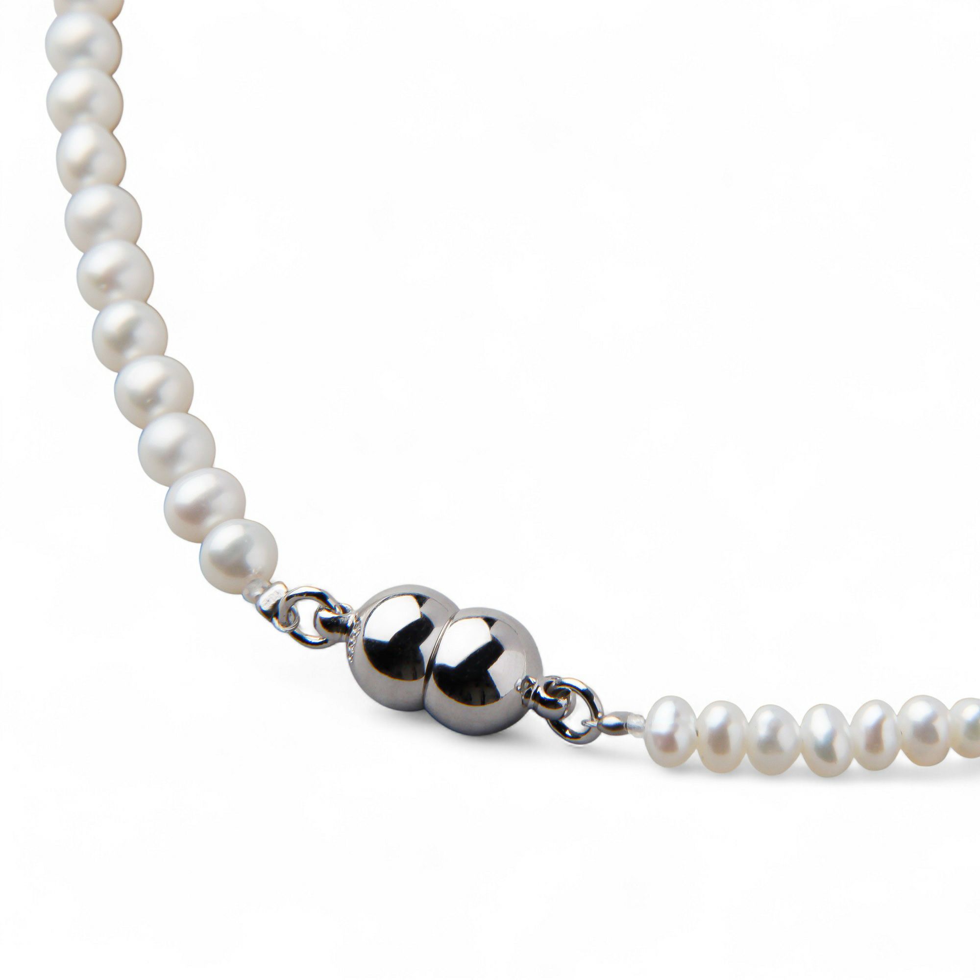  淡水真珠×ブラックスピネル ネックレス　2.5-5.0mm ミックス