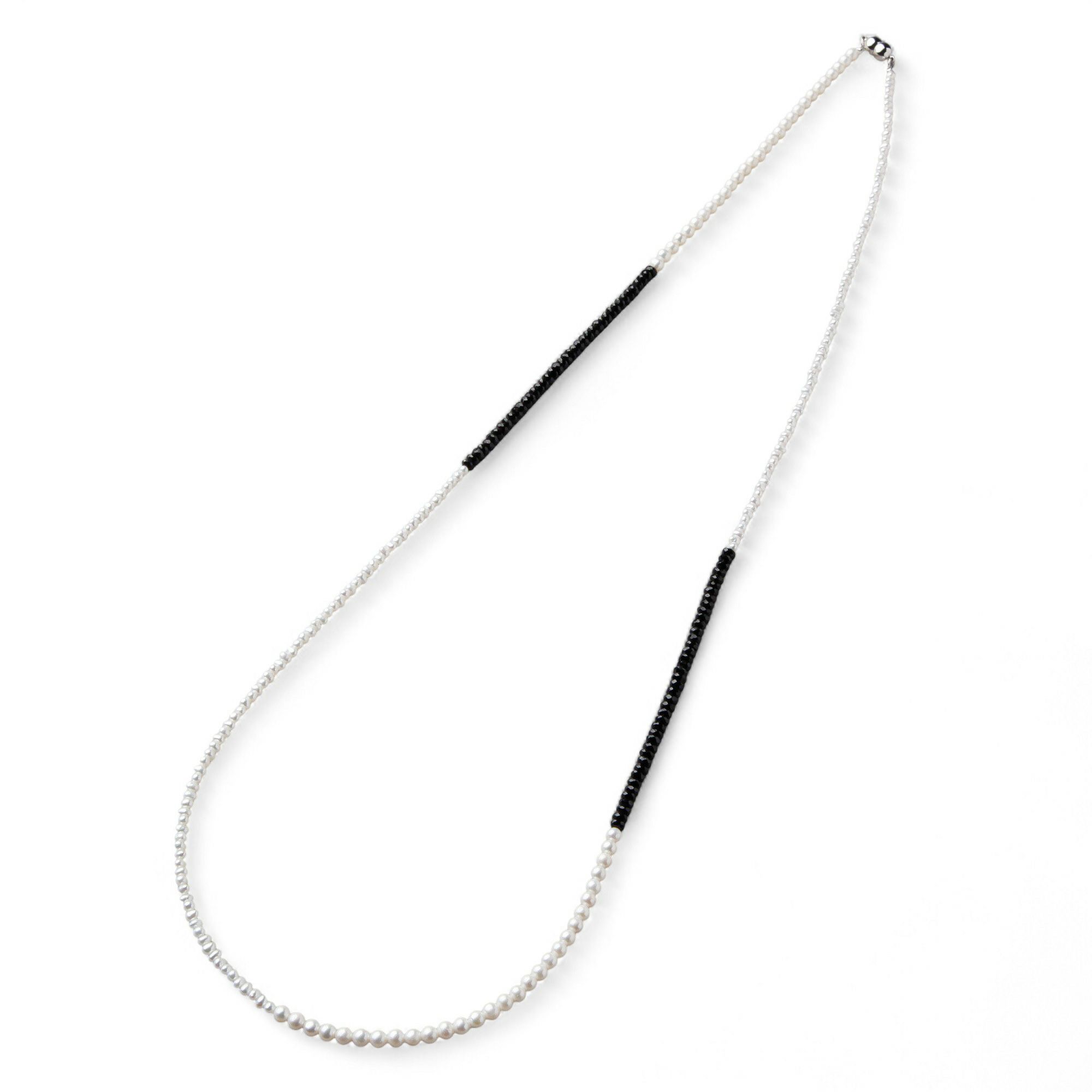 淡水真珠×ブラックスピネル ロングネックレス　2.5-5.0mm ミックス