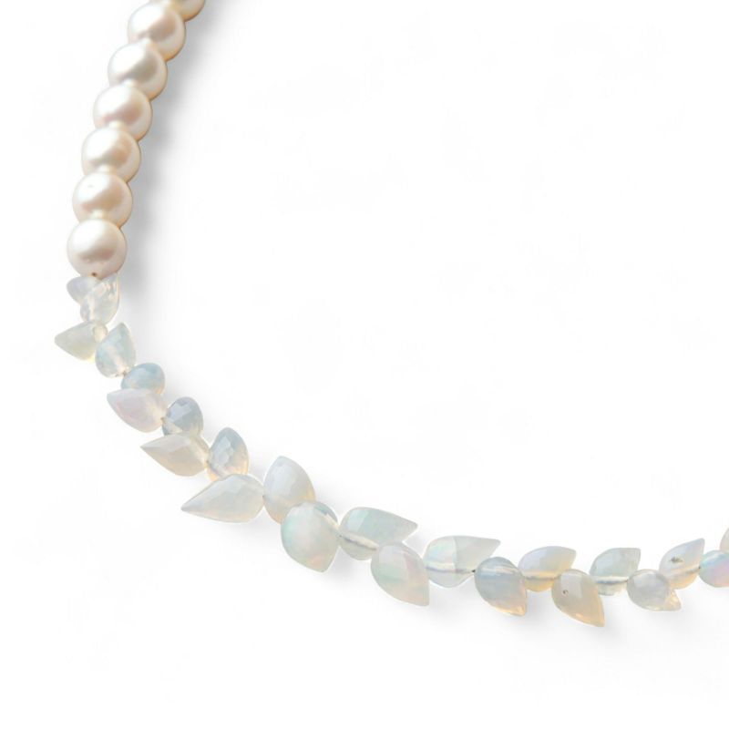 あこや真珠×オパール ネックレス　5.5-6.0mm つぼみドロップ