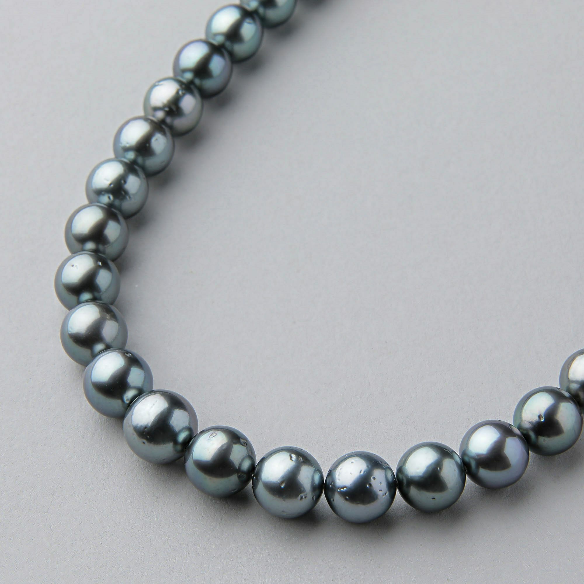 タヒチ黒蝶真珠 ネックレス8.0-10.1mm ブルーグレー～グリーン | 南洋  