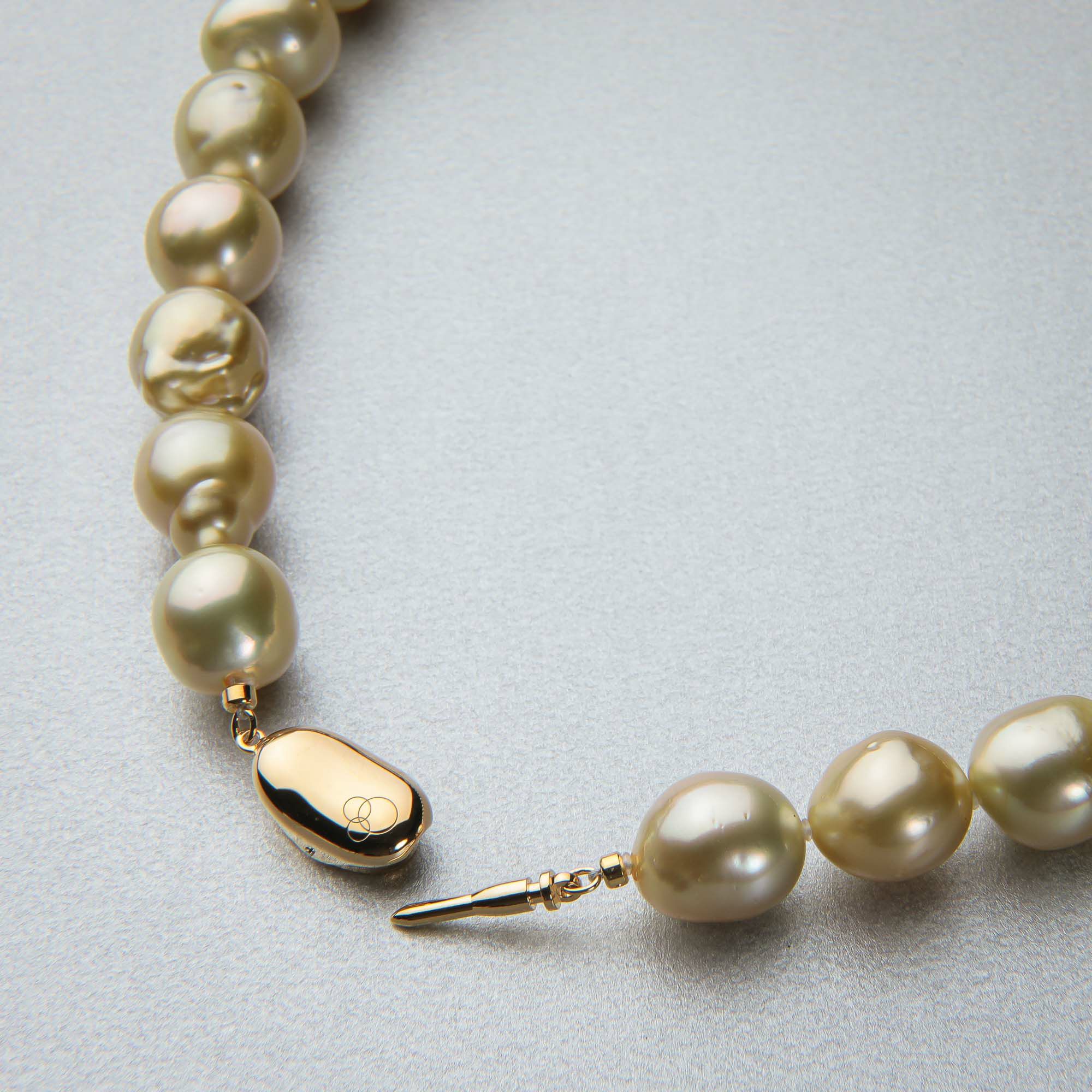 南洋白蝶真珠 ネックレス11.8-15.3mm ゴールド バロック | 南洋真珠  