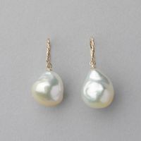 fondu blanc 南洋白蝶真珠 バロック フックピアス 12mm K10YG