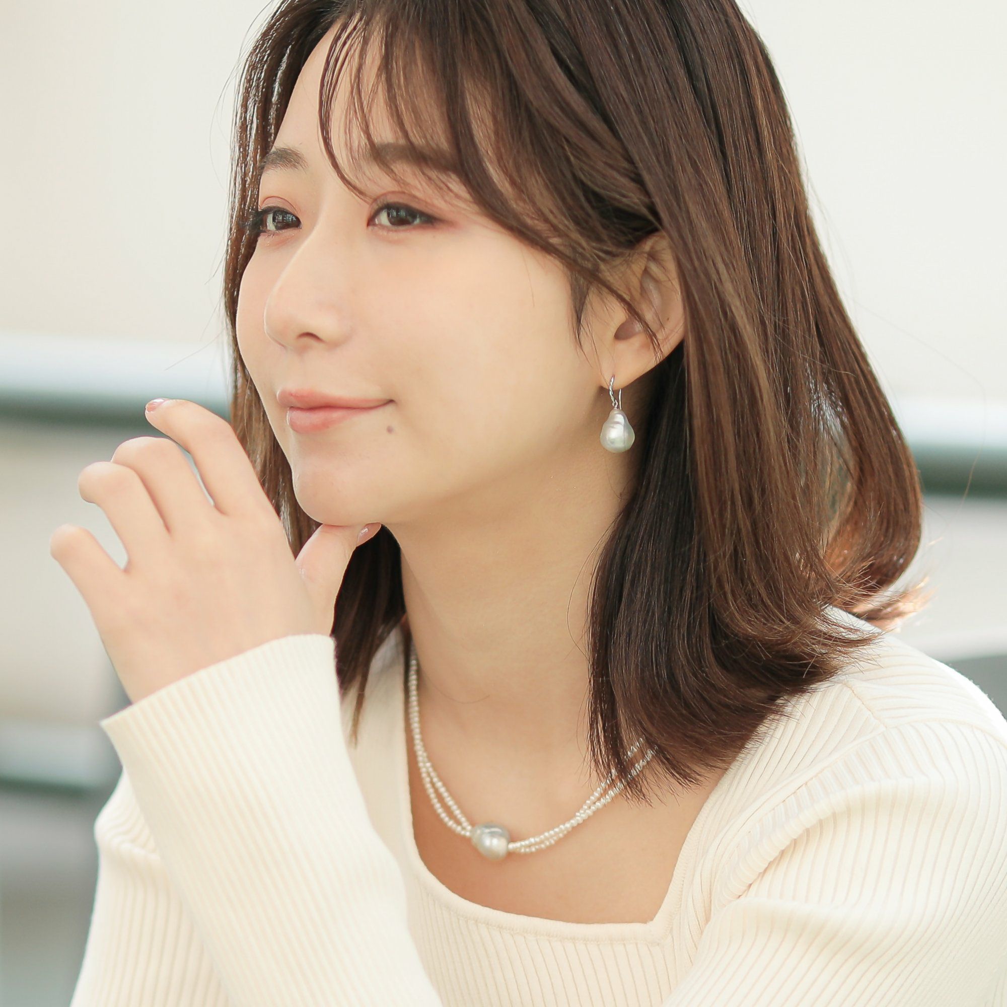 fondu blanc 南洋白蝶真珠 バロック フックピアス 12mm K10YG | 南洋  