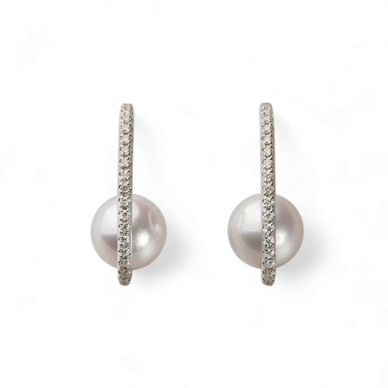 オーロラ花珠真珠 ピアス7.5-8.0mm K18WG -TOP Quality-