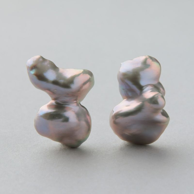 Unique fun! 淡水ケシ真珠 ピアス　11-13mm K18YG バロック