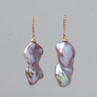 Unique fun! 淡水ケシ真珠 フックピアス　10-13mm K18YG バロック