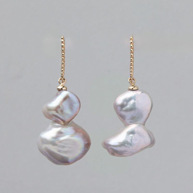 Unique fun! 淡水ケシ真珠 フックピアス　10-13mm K18YG バロック