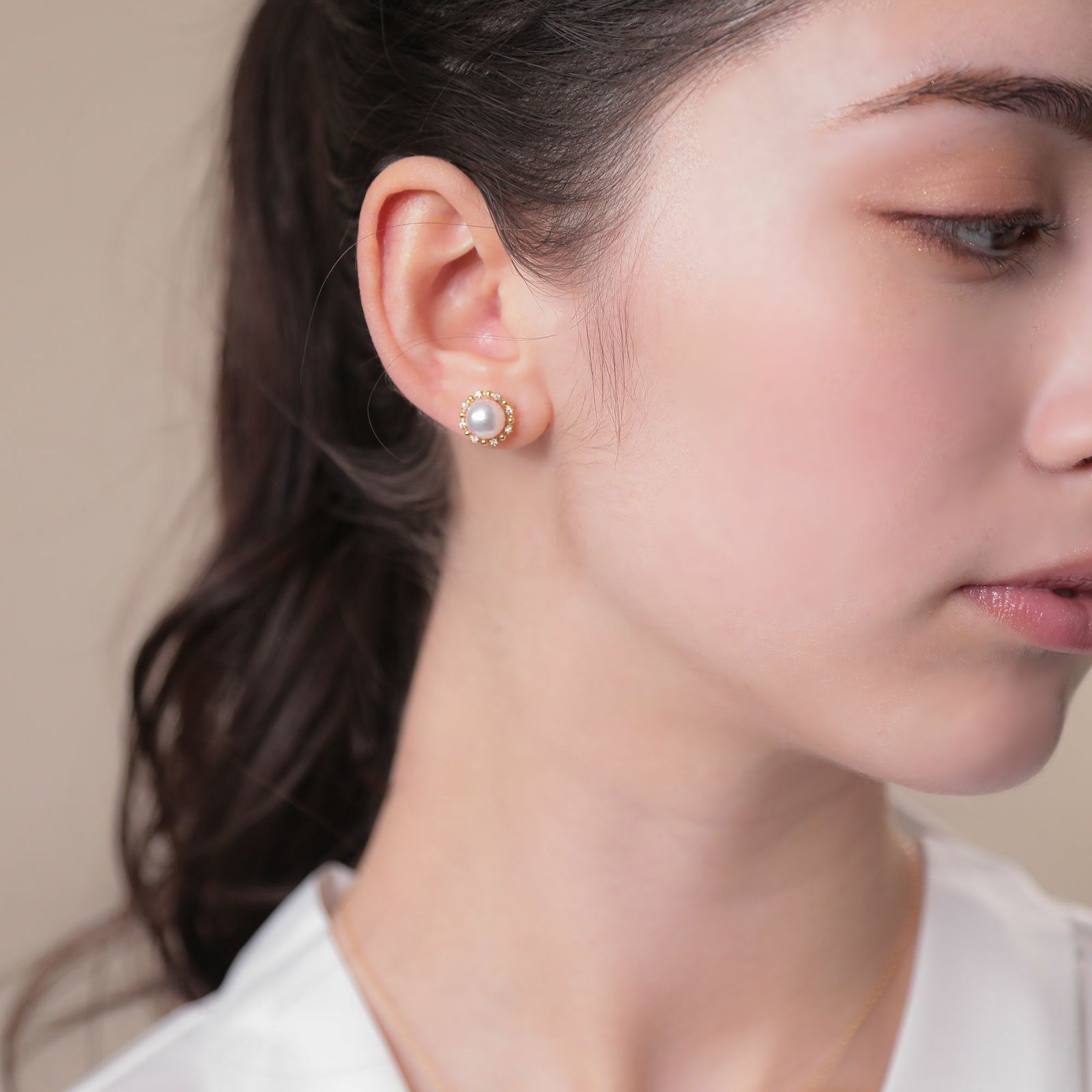 オーロラ花珠真珠 ピアス7.5-8.0mm K18YG 取り巻き -Premium-