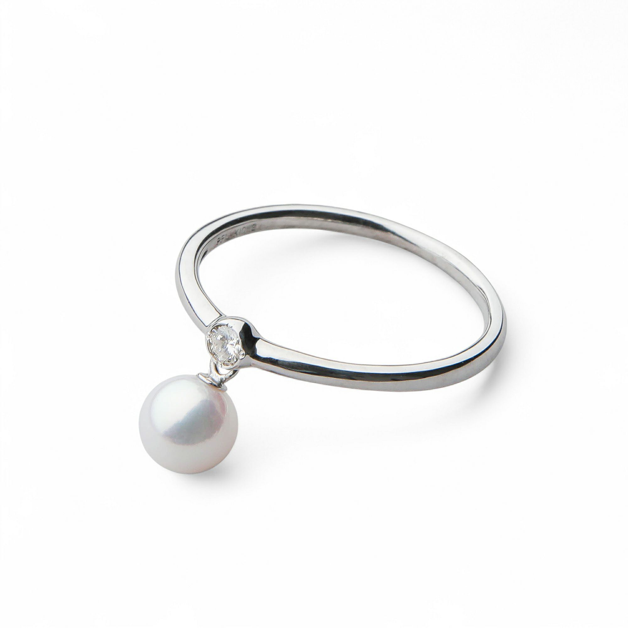 Carina あこや真珠 チャームリング　5.5-6.0mm K10WG