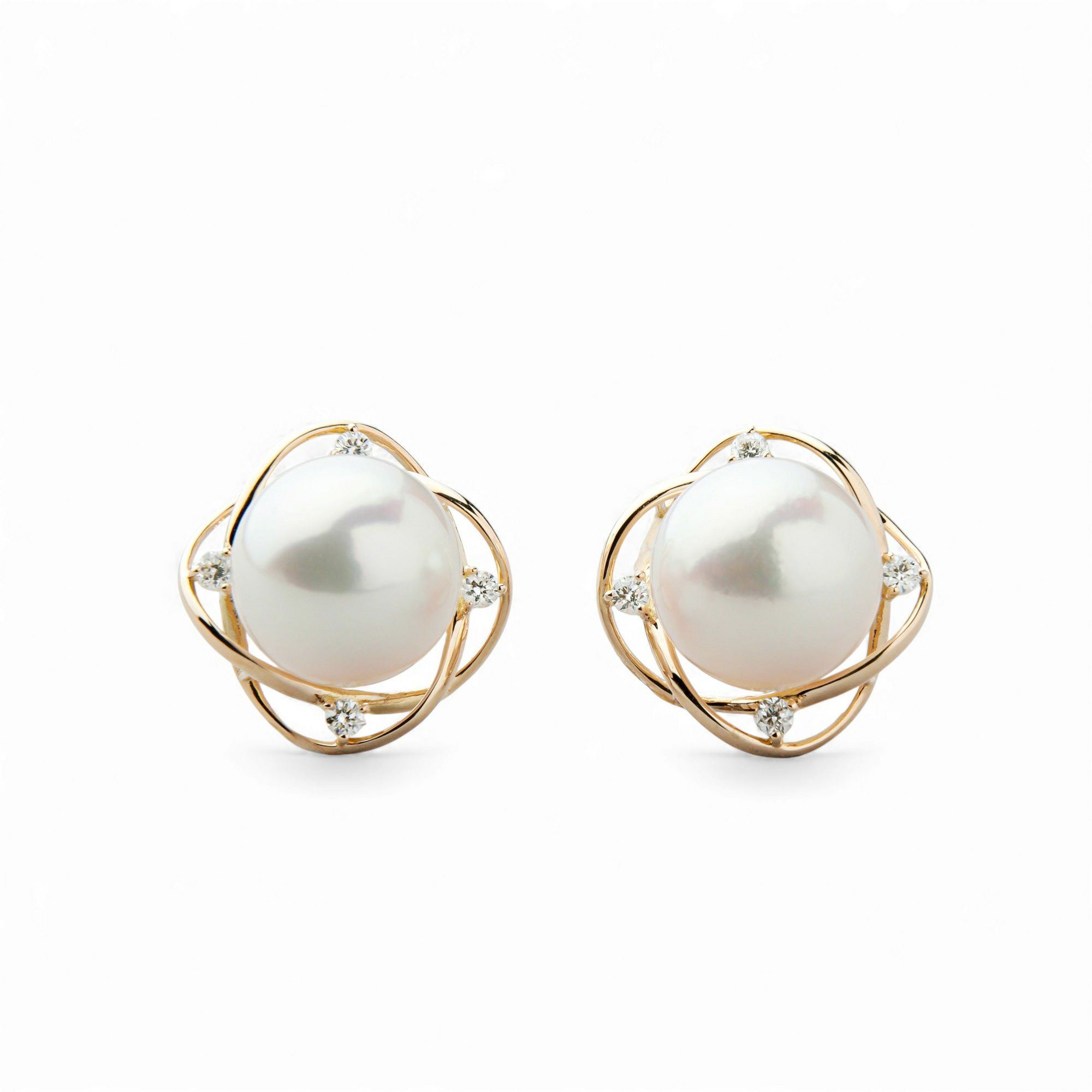 LUXE あこや真珠 ピアス　8.5-9.0mm PT900/K18YG