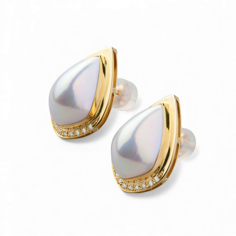 マベ真珠 ピアス　角ツユ11mmUP K18YG オーロラホワイト [WSP]