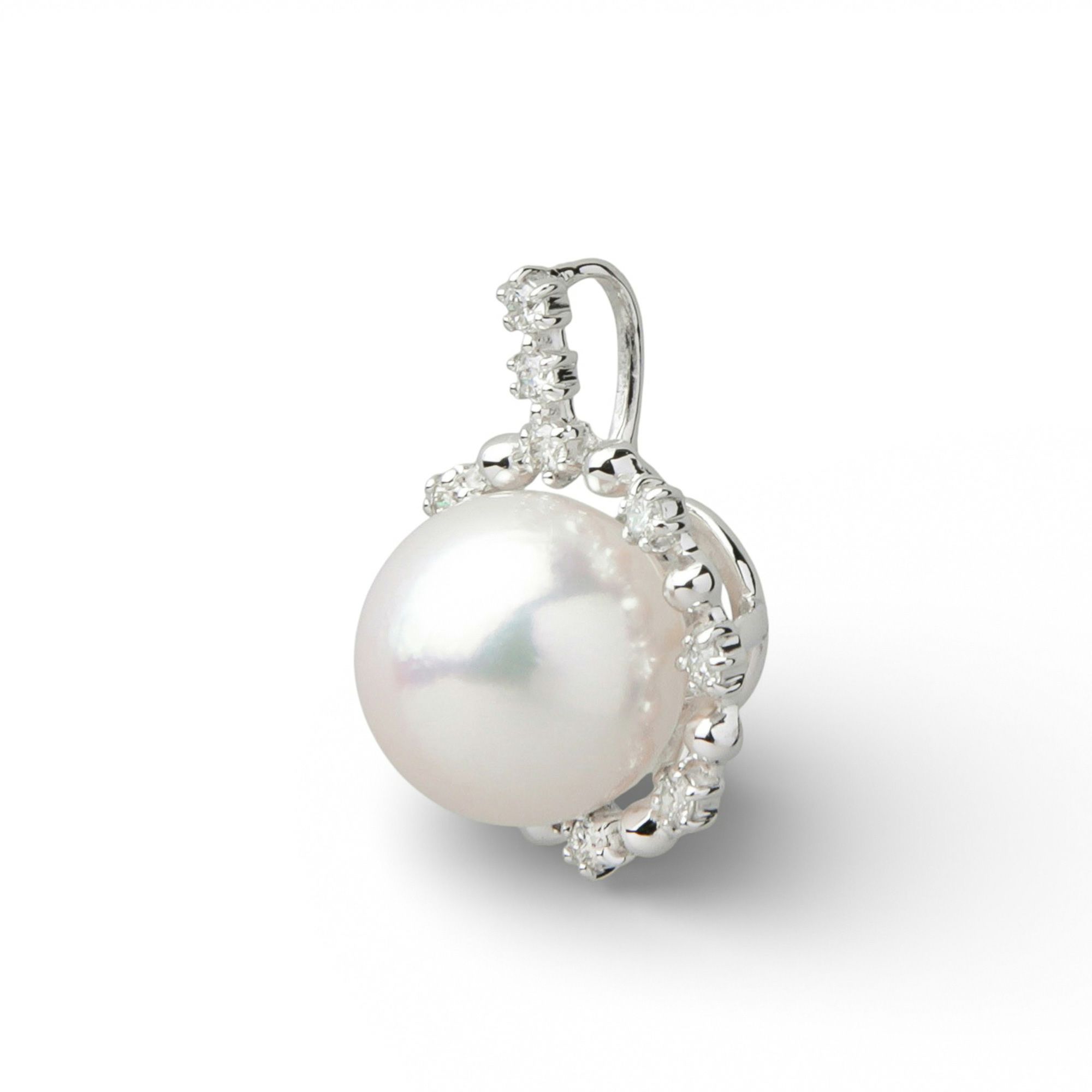 オーロラ花珠真珠 ペンダントトップ　7.5-8.0mm PT900 取り巻き [WSP]