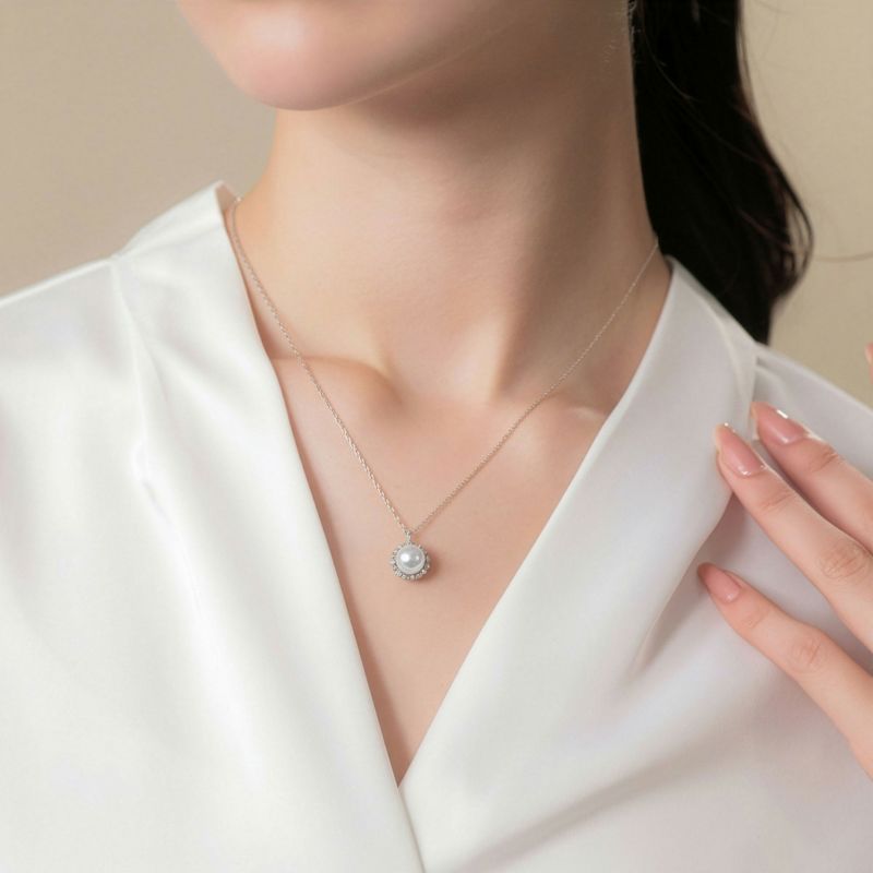 オーロラ花珠真珠 ペンダントトップ　7.5-8.0mm PT900 取り巻き [WSP]